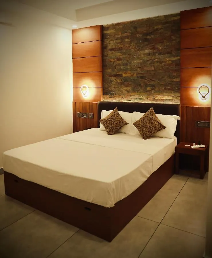 Silverstone Inn Nedumbassery 3*,