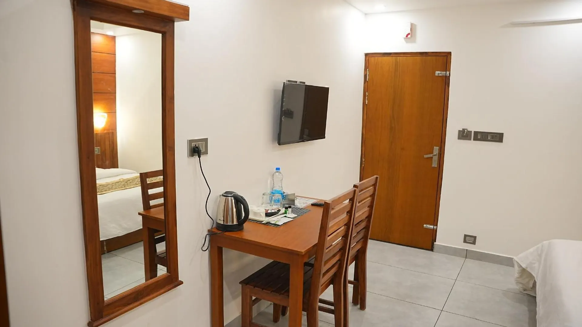 Silverstone Inn Nedumbassery